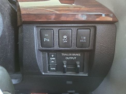 Used 2016 Toyota Tundra Limited AWD/4WD image 54