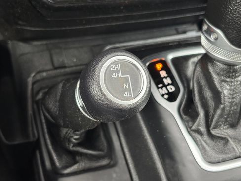 Used 2021 Jeep Wrangler Unlimited Sport AWD/4WD image 20