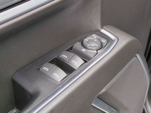 Used 2022 Chevrolet Silverado 1500 RST AWD/4WD image 13
