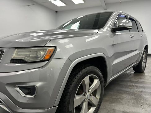 Used 2014 Jeep Grand Cherokee Overland image 18
