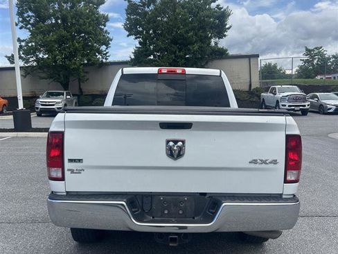 Used 2019 RAM 1500 Classic SLT AWD/4WD image 5
