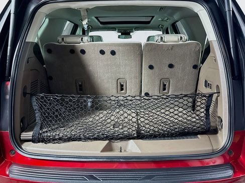 Used 2023 GMC Yukon Denali RWD image 16