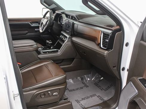 Certified 2023 GMC Sierra 1500 Denali AWD/4WD image 23