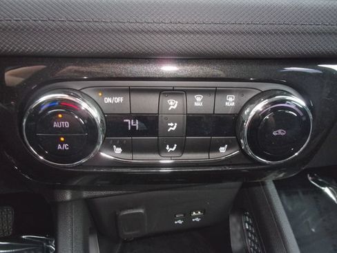 Used 2025 Chevrolet TrailBlazer LT w/ Convenience Package AWD/4WD image 24