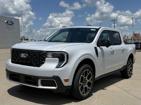 New 2026 Ford Maverick Lariat AWD/4WD image 2