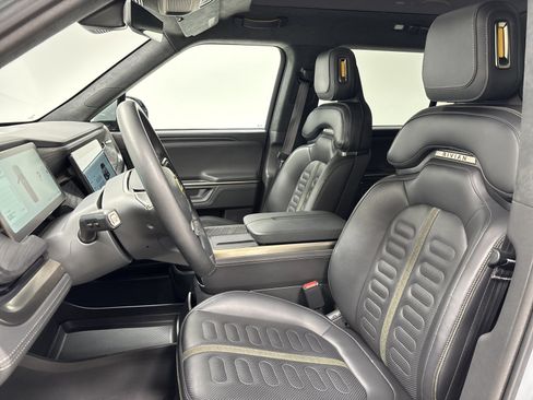 Used 2025 Rivian R1S Adventure AWD/4WD image 20