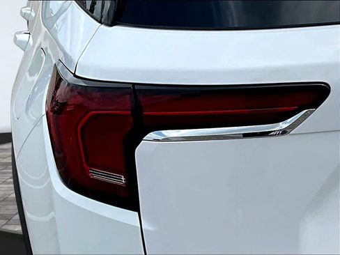 Used 2025 GMC Terrain Elevation AWD/4WD image 25