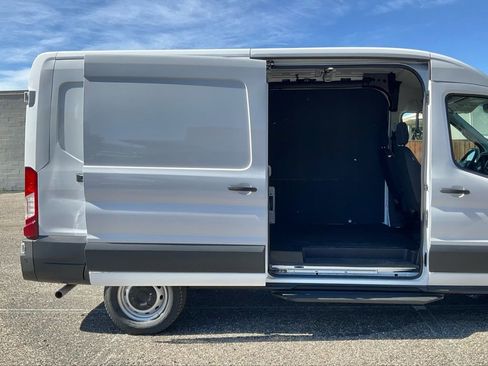 New 2026 Ford Transit 250 148 Medium Roof w/ Load Area Protection Package image 22
