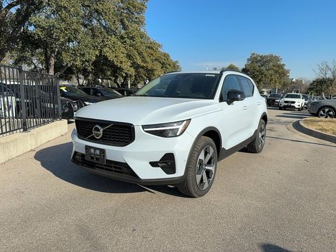 New 2026 Volvo XC40 B5 Plus w/ Protection Package Premier image 3