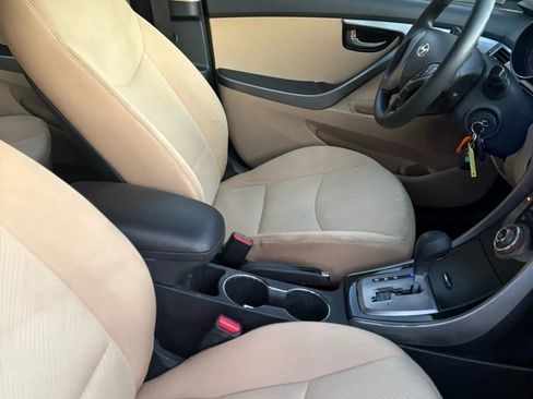 Used 2013 Hyundai Elantra GLS image 11