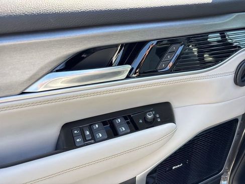 New 2026 Jeep Grand Wagoneer Limited AWD/4WD image 12