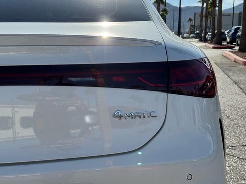 Certified 2023 Mercedes-Benz EQS 580 4MATIC Sedan image 19