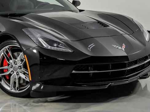 Used 2016 Chevrolet Corvette Stingray Coupe w/ 3LT Preferred Equipment Group RWD image 3