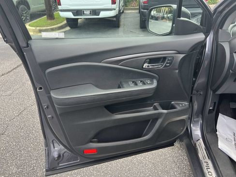 Used 2022 Honda Pilot Special Edition image 14