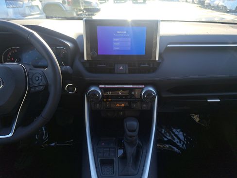 New 2025 Toyota RAV4 XLE image 19