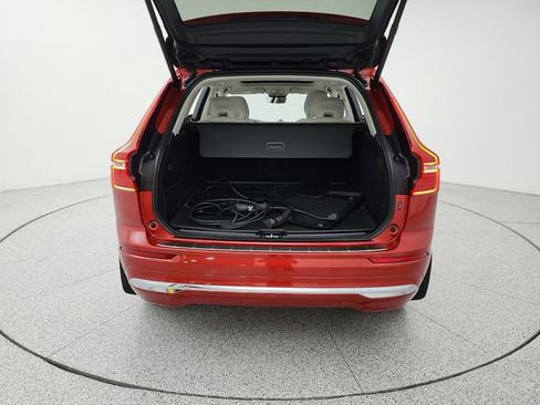 Used 2022 Volvo XC60 T8 Inscription AWD/4WD image 16