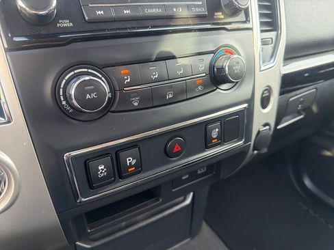 Certified 2021 Nissan Titan SV image 34