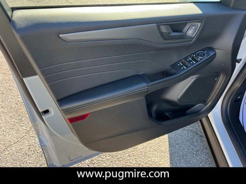 New 2025 Ford Escape Active image 10