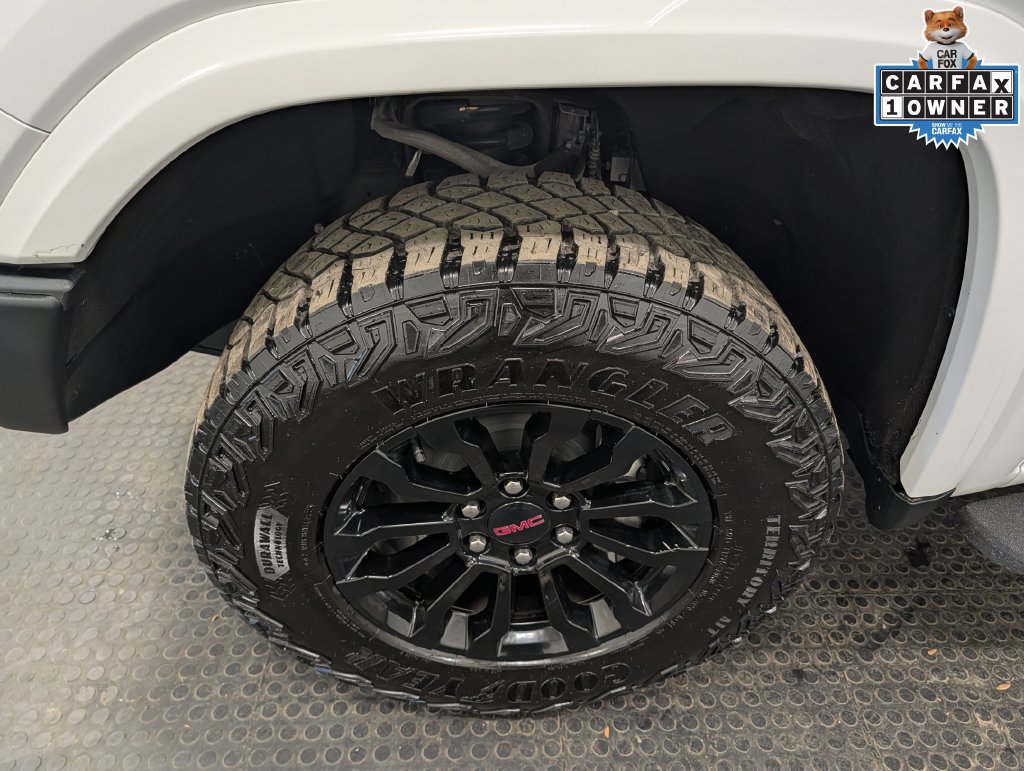 Used 2023 GMC Sierra 1500 AT4X AWD/4WD image 7