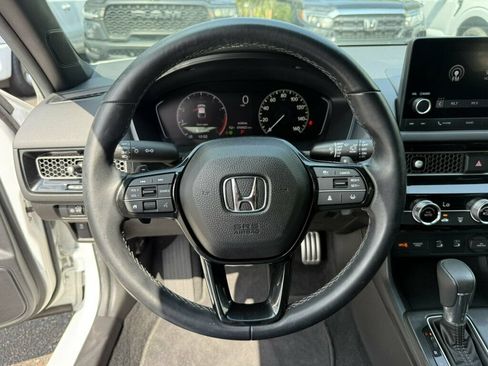 Used 2025 Honda Civic Sport image 5