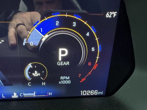 Used 2024 Chevrolet Colorado Trail Boss w/ Technology Package image 19