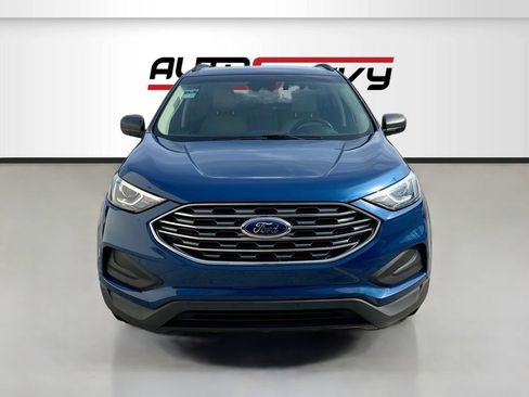 Used 2020 Ford Edge SE FWD image 2