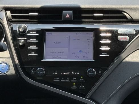 Used 2019 Toyota Camry SE FWD image 15
