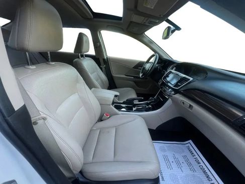 Used 2017 Honda Accord EX-L image 14