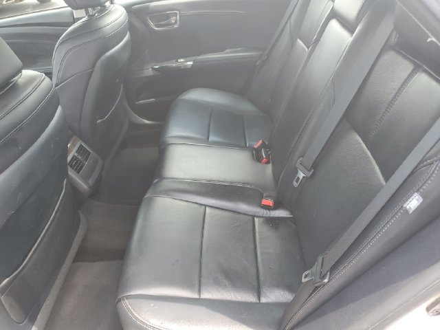 Used 2015 Toyota Avalon XLE FWD image 13