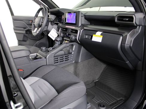 Used 2025 Toyota 4Runner TRD Off-Road image 36