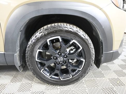 Used 2025 MAZDA CX-50 Meridian Edition w/ Apex Package image 11