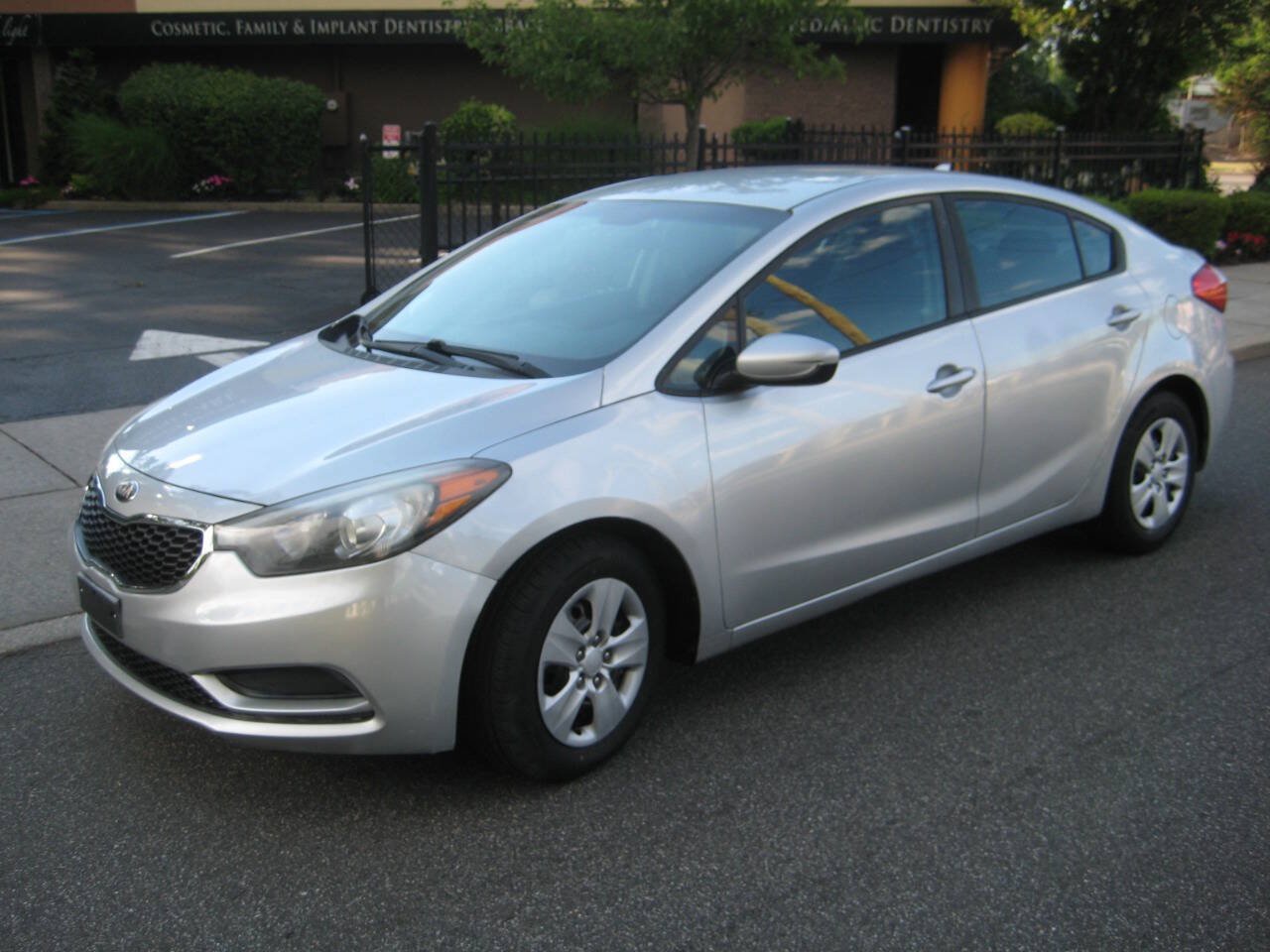 Used 2014 Kia Forte LX FWD image 1