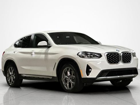 Used 2024 BMW X4 xDrive30i w/ Parking Assistance Package AWD/4WD image 7
