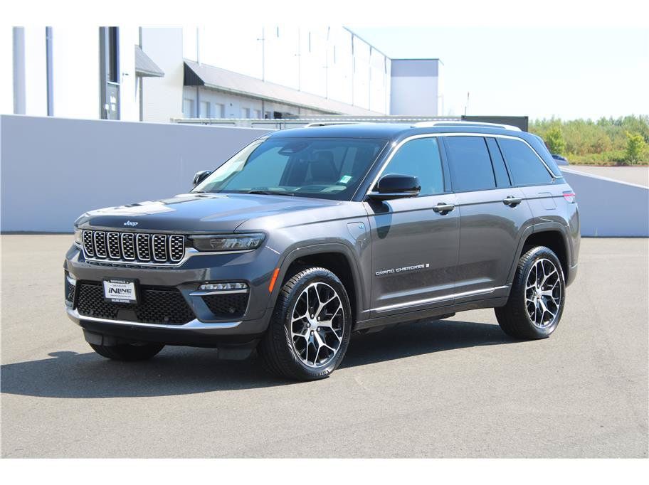 Used 2022 Jeep Grand Cherokee Summit AWD/4WD image 1