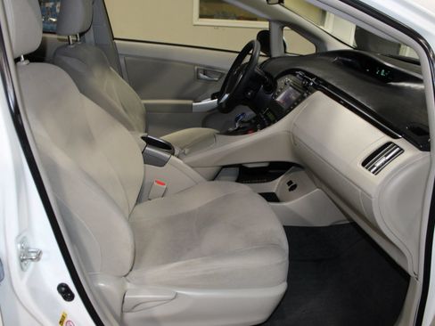 Used 2015 Toyota Prius Two FWD image 26
