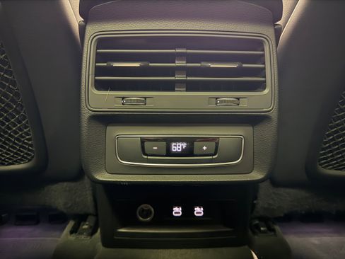 Used 2021 Audi Q7 2.0T Premium Plus w/ Premium Plus Package image 27