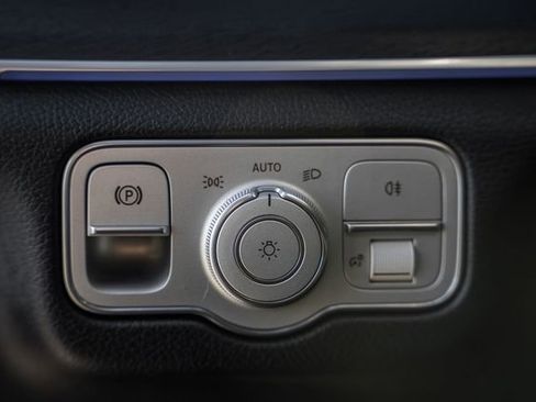 Certified 2025 Mercedes-Benz GLS 450 4MATIC image 45