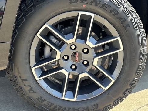 New 2026 GMC Terrain AT4 image 28
