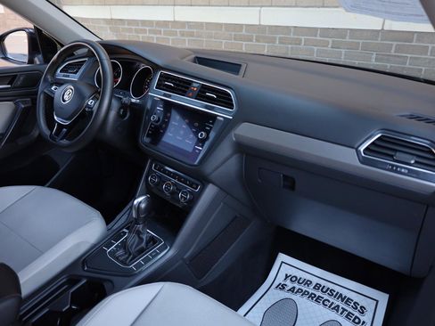 Used 2021 Volkswagen Tiguan SE FWD image 28