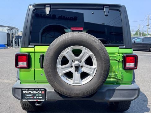 Certified 2018 Jeep Wrangler Unlimited Sport S AWD/4WD image 6