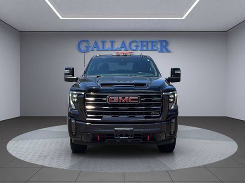 Used 2024 GMC Sierra 3500 AT4 w/ Technology Package AWD/4WD image 12