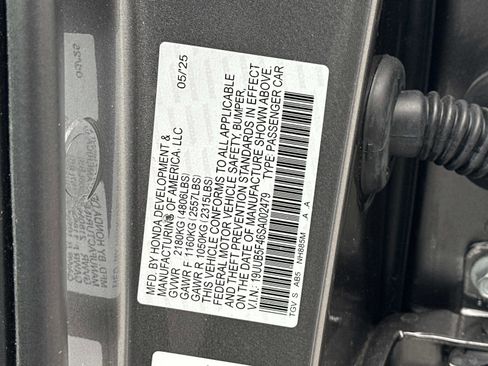 Certified 2025 Acura TLX w/ Technology Package image 31