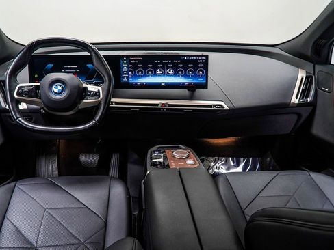 Used 2022 BMW iX xDrive50 w/ Sport Package image 5