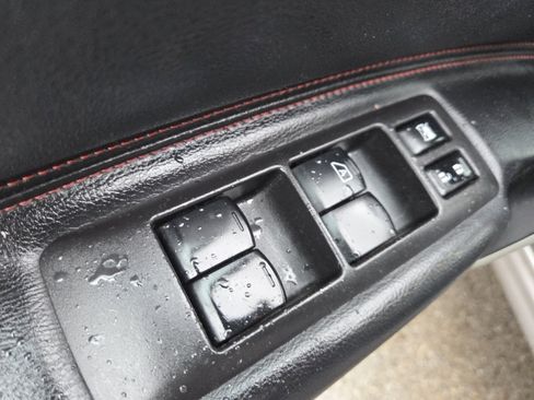 Used 2012 Nissan Rogue SL image 23