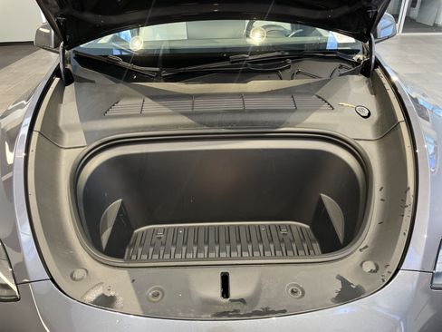 Used 2023 Tesla Model Y Performance AWD/4WD image 34