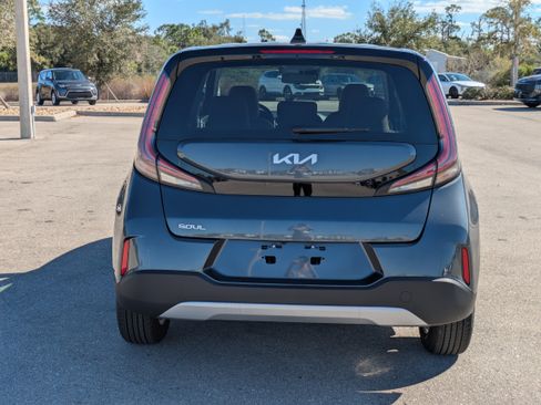 New 2025 Kia Soul LX image 6