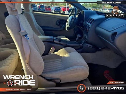 Used 1997 Pontiac Firebird Firebird w/ Opt Pkg image 29