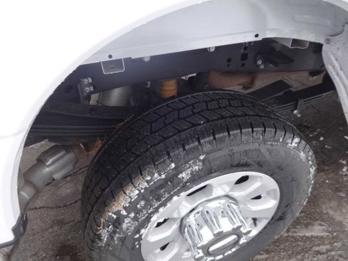 Used 2024 Ford F350 XLT image 9