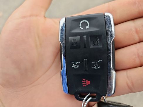 Used 2015 Chevrolet Tahoe LT image 40