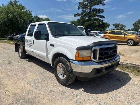 Used 2001 Ford F250 XL RWD image 3